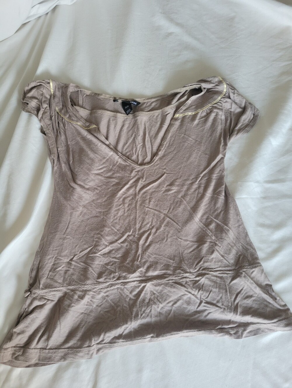 H&M Taupe Short Sleeve Scoop Neck Top with Gold Accent